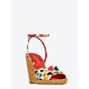 Sale $525 free shipping New authentic saint Laurent heart Paloma wedges
